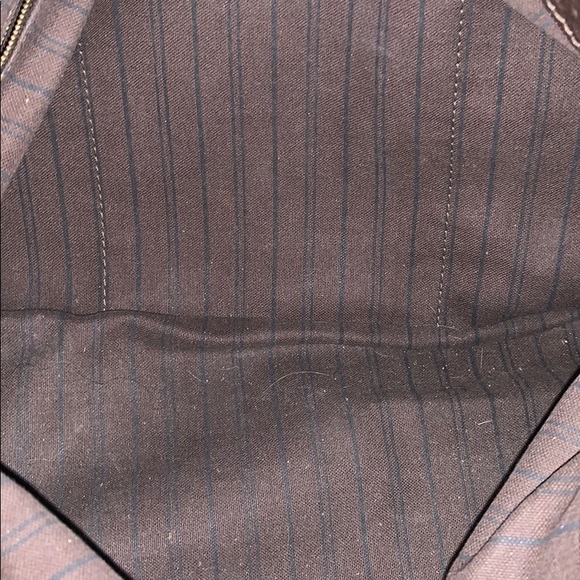 Artsy MM in deep chocolate brown Empreinte Leather - Picture 6 of 8